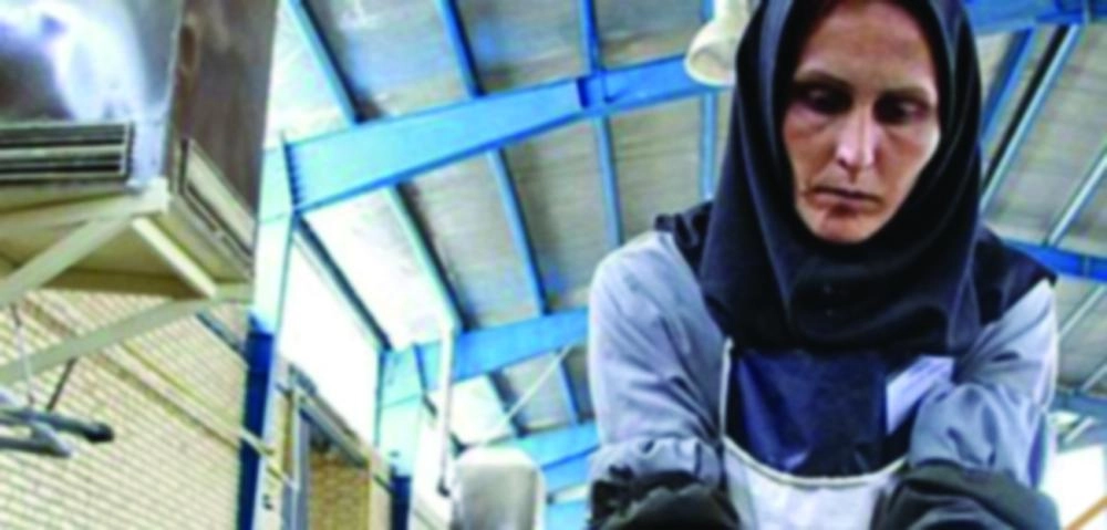 نساء إيرانيات يعملن عمل الرجال (مكة)