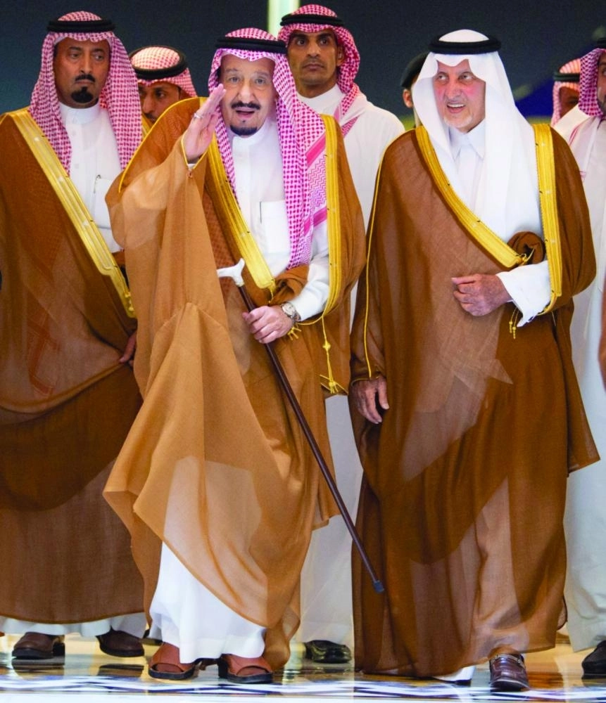 الملك سلمان لدى وصوله جدة   (واس) 