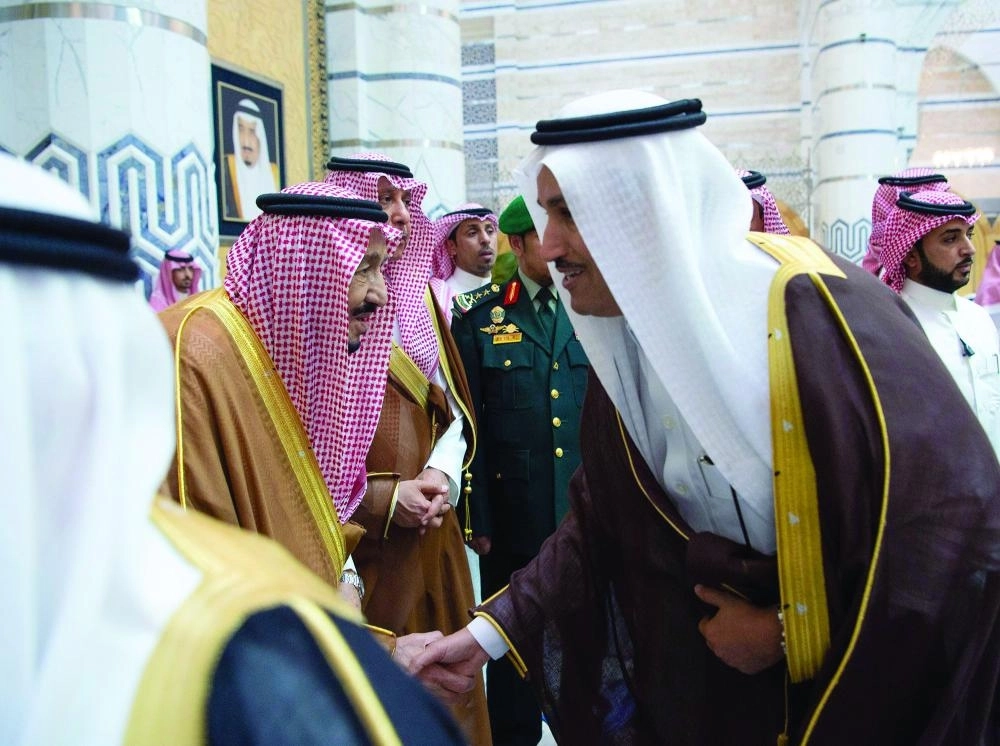 الملك سلمان لدى وصوله جدة   (واس) 