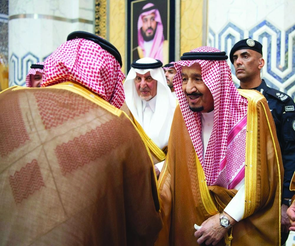 الملك سلمان لدى وصوله جدة   (واس) 