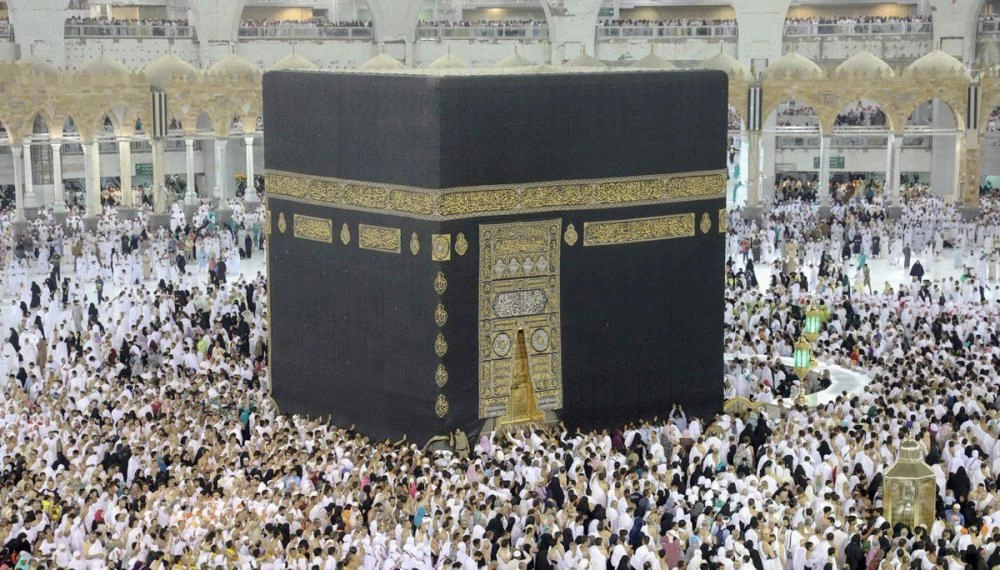 






الكعبة المشرفة كما بدت أخيرا                                   (مكة)