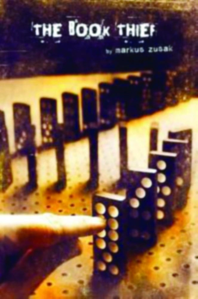 سارقة الكتاب