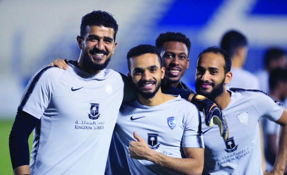 






لاعبو الهلال عقب حصة تدريبية                       (إعلامي الهلال)