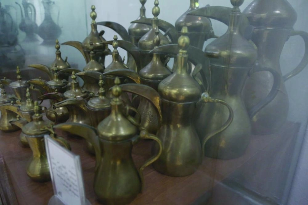 دلال القهوة المعروضة في متحف الضيافة (مكة)