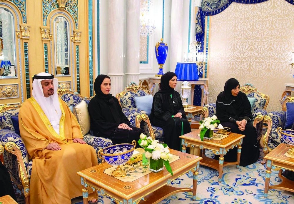 






عدد من أعضاء المجلس الوطني الإماراتي