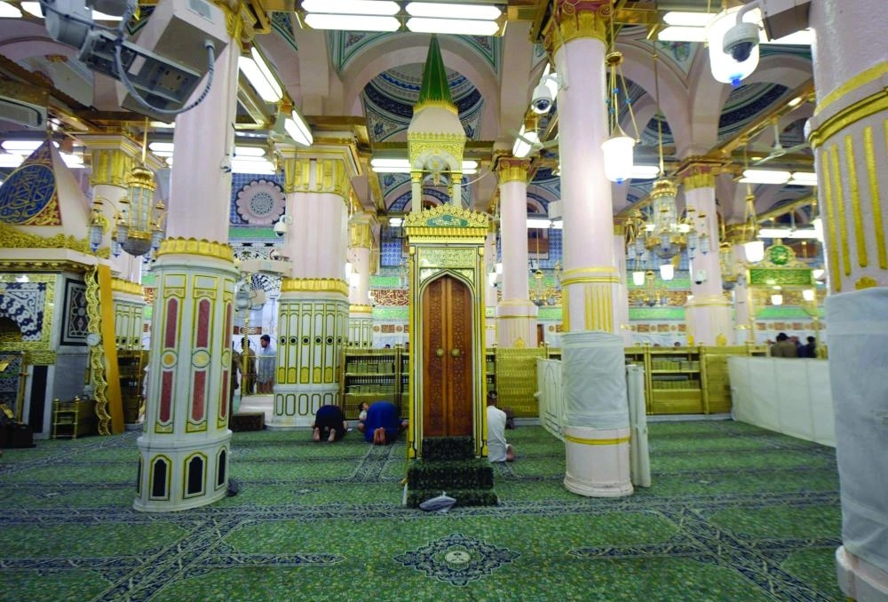 






الروضة الشريفة بالمسجد النبوي                              (واس)