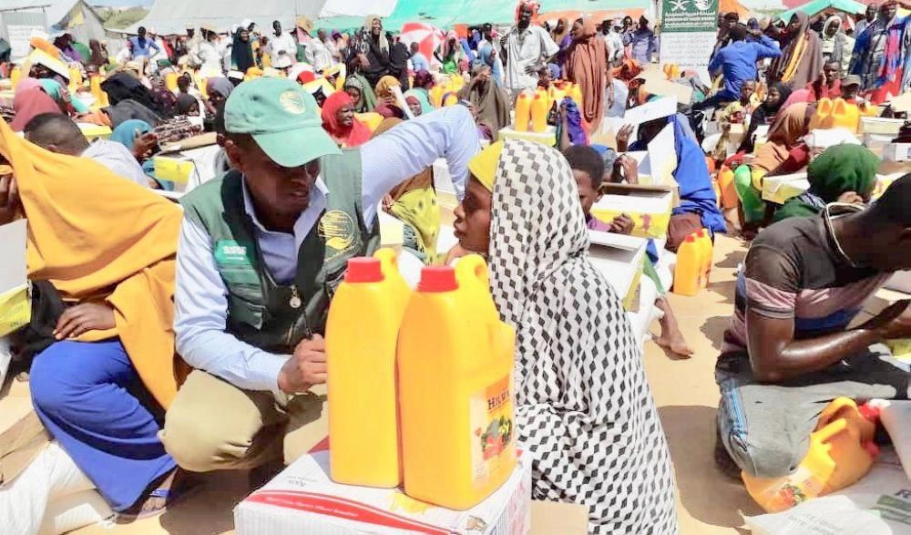 






توزيع السلال الغذائية السعودية في الصومال