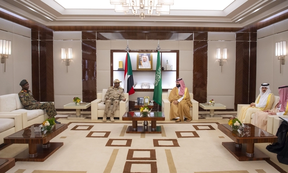 الأمير محمد بن سلمان خلال لقائه محمد حمدان  (واس)