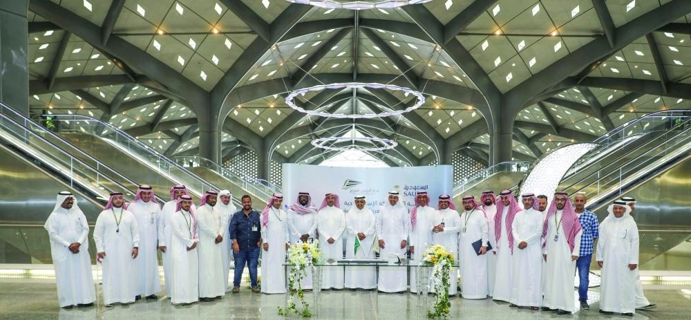 






على هامش توقيع الاتفاقية                                  (مكة)