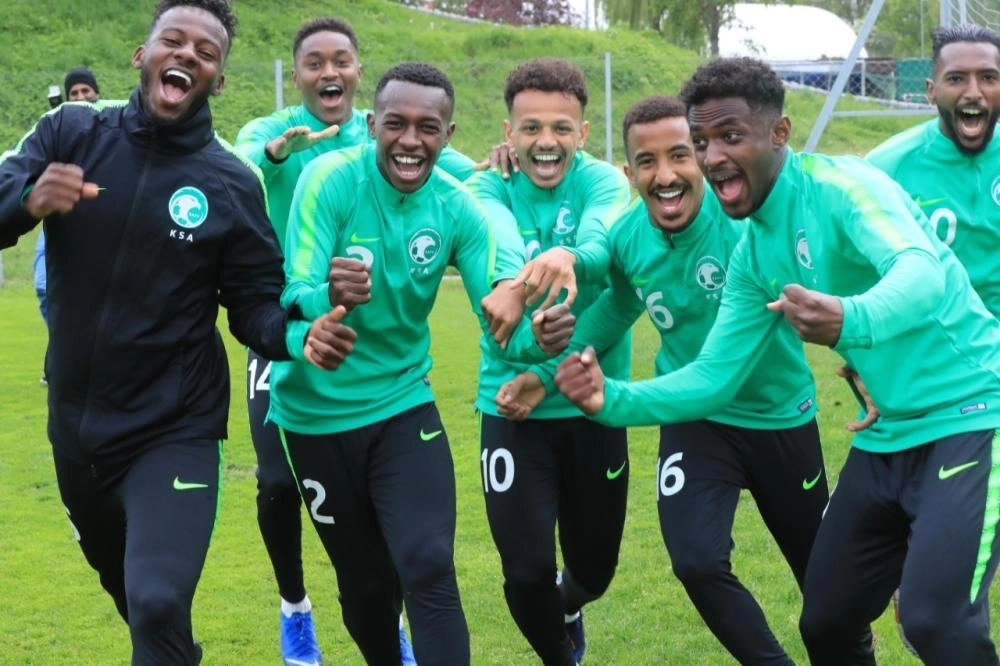 






لقطات تظهر روح لاعبي الأخضر الشاب في التدريبات وتعاهدهم على الفوز                                                               (مكة) 