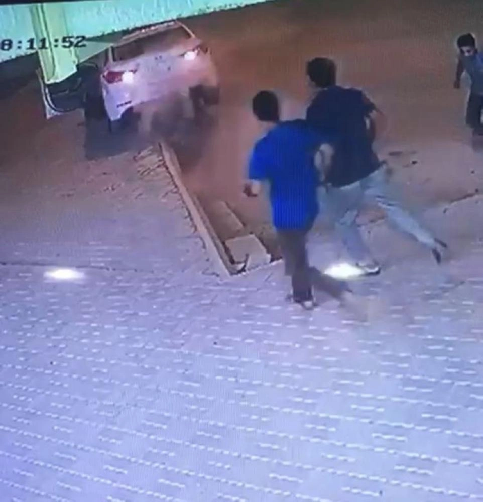 من المقطع المتداول (مكة)