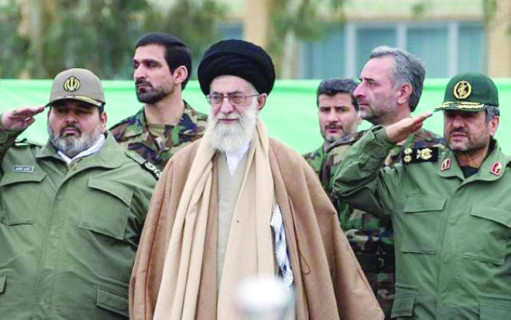 






النظام الإيراني يتجه بشعبه نحو الأسوأ                                                                              (مكة)