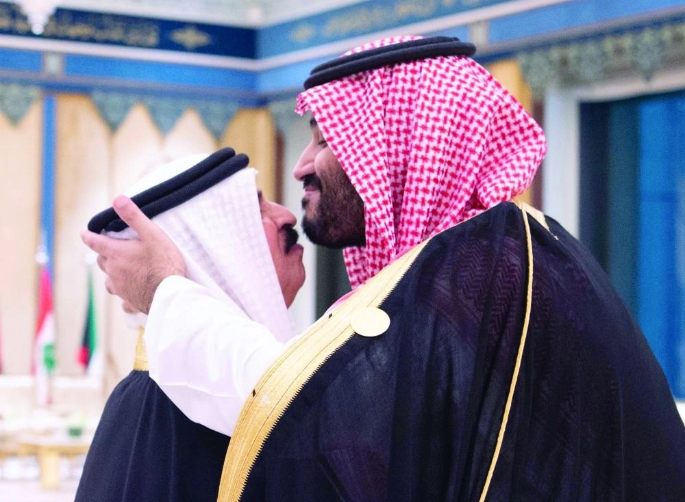 DST_5668969_Fri4_1222250685