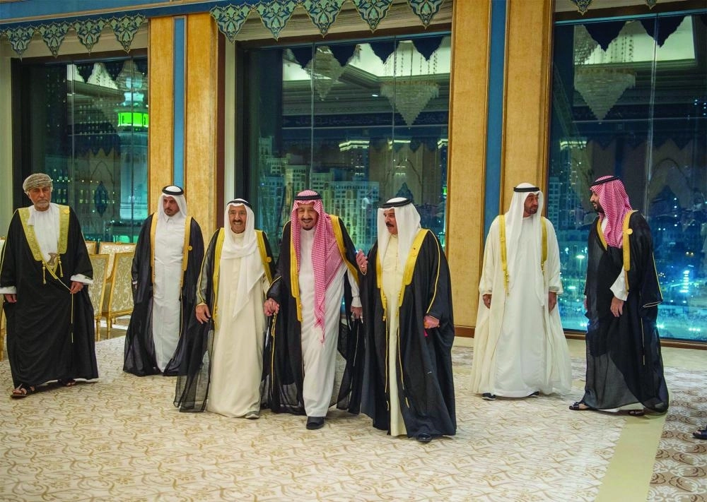 DST_5669010_Fri40_1222137115