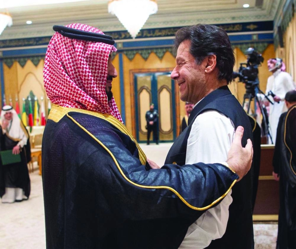 الأمير محمد بن سلمان خلال استقبال الوفود