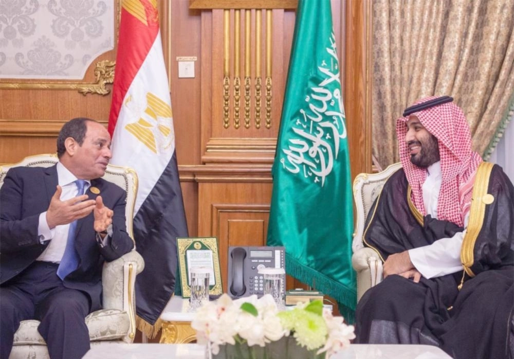 من لقاءات الأمير محمد بن سلمان على هامش القمة                                           (واس)