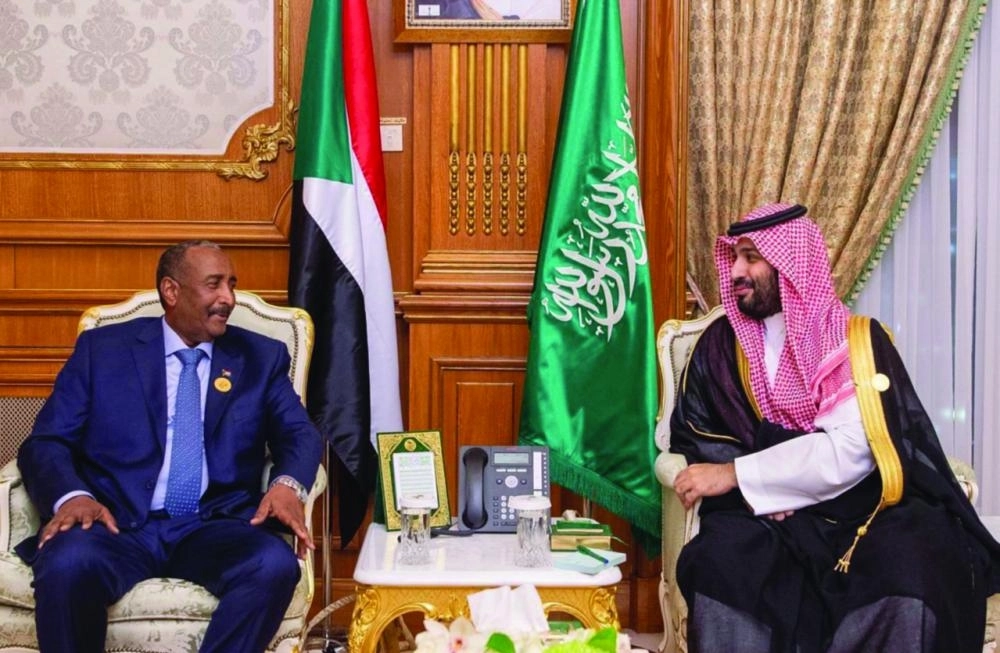 من لقاءات الأمير محمد بن سلمان على هامش القمة                                           (واس)