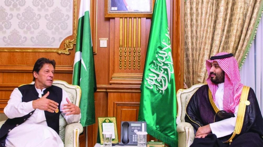 من لقاءات الأمير محمد بن سلمان على هامش القمة                                           (واس)