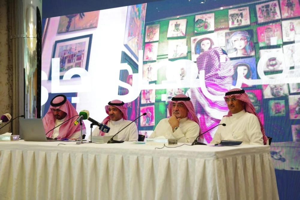 من المؤتمر الصحفي بجدة                                        (مكة)