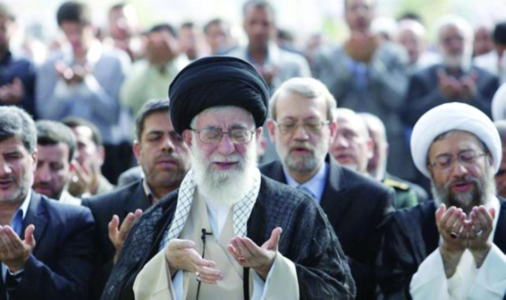 






النظام الإيراني يخدع شعبه باسم الدين                                                                           (مكة)