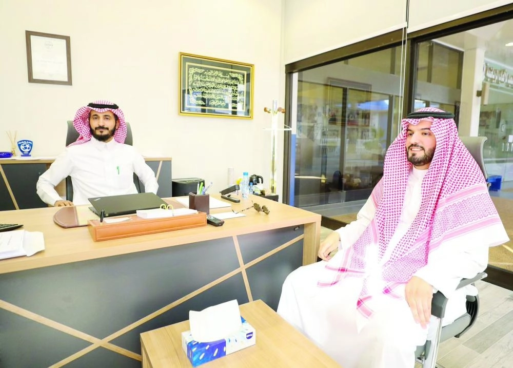 ابن ناقل يقدم اوراقه أمس