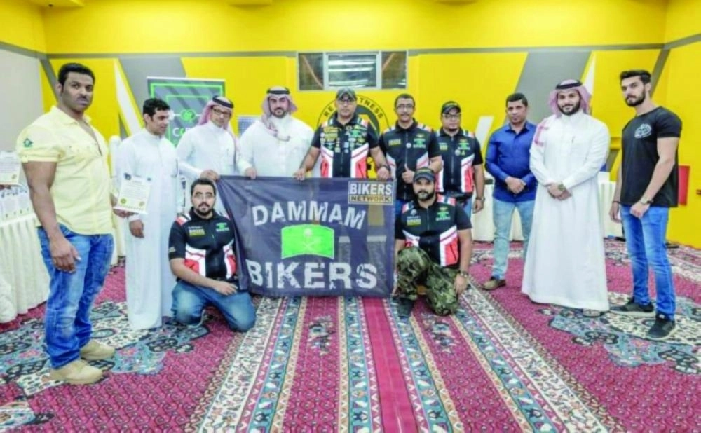 



بعض النجوم المكرمين في الحفل                     (مكة)