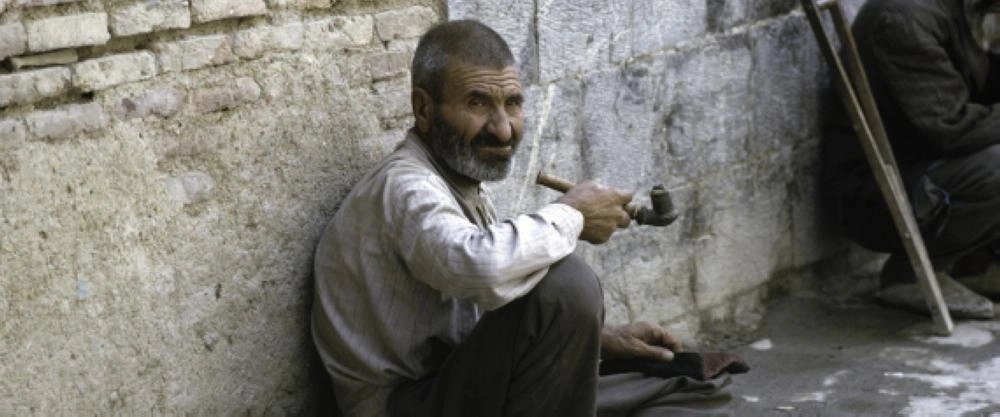 إيرانيون لا يجدون قوت يومهم (مكة)