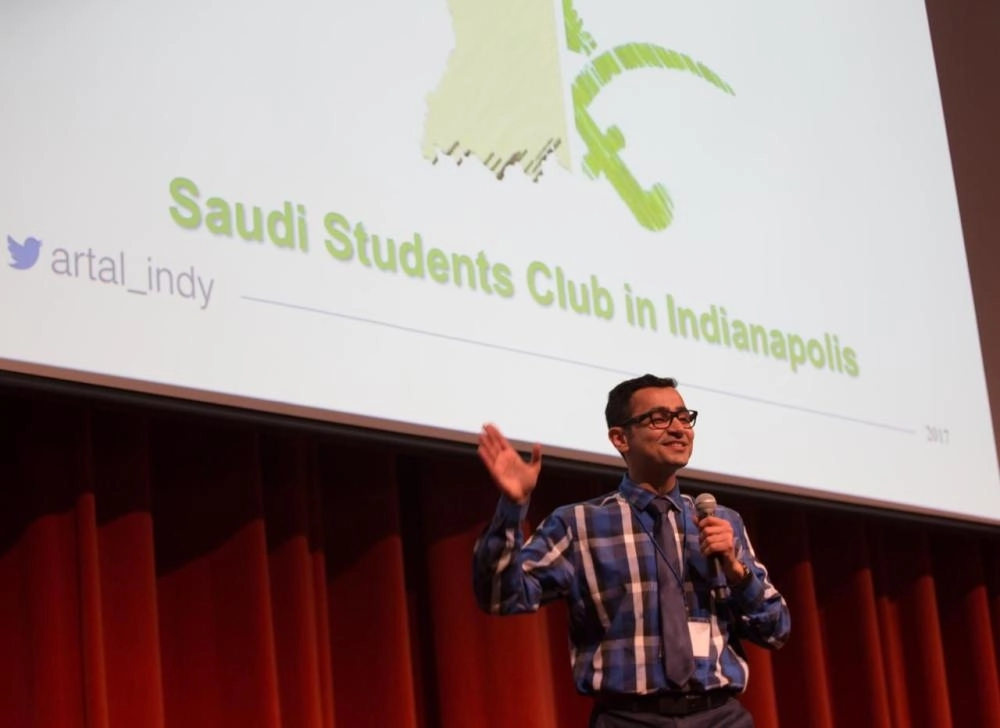 عبدالله الزير خلال إحدى الفعاليات (مكة)