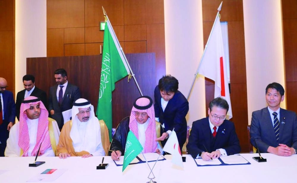 






على هامش المنتدى                                                                                              (واس) 