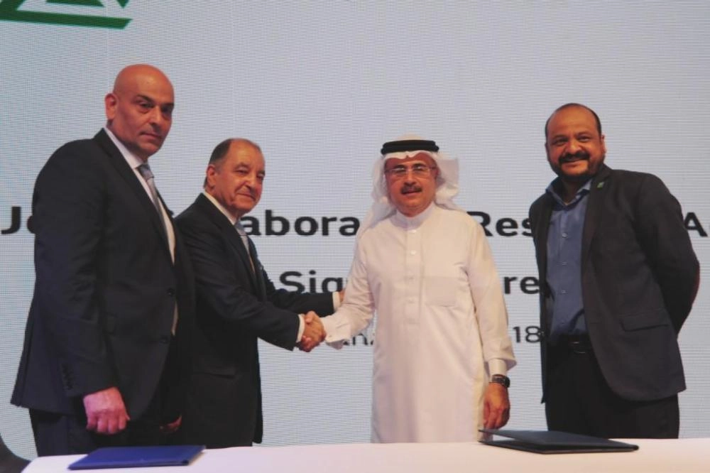 عقب توقيع الاتفاقية (مكة)