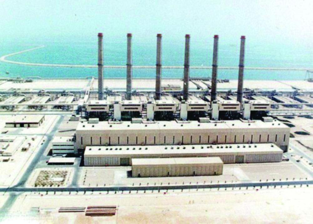 






محطة تحلية الشقيق التي سقط الصاروخ بالقرب منها                                                     (مكة)