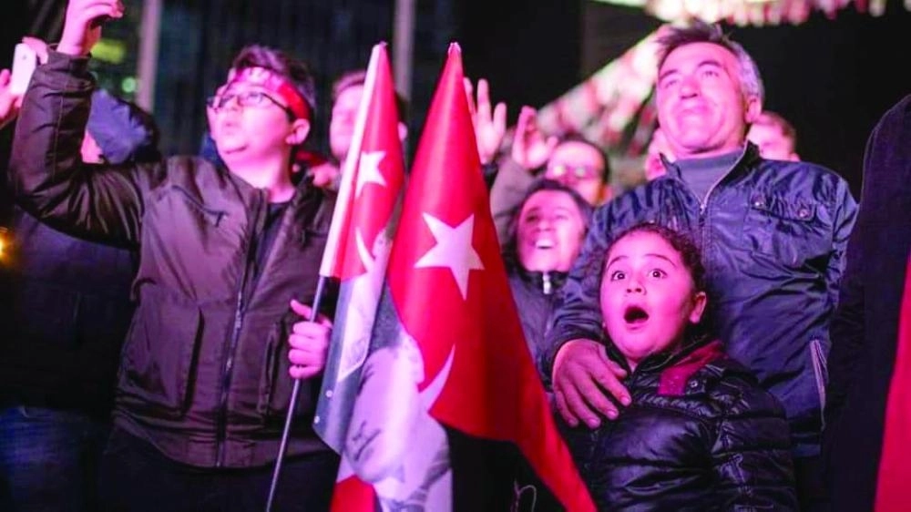 






فرحة تركية بأوغلو