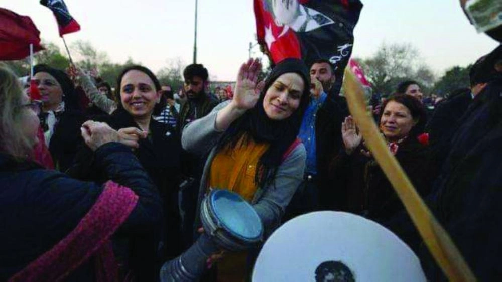 






فرحة كبيرة بالفوز الكاسح                        (مكة)