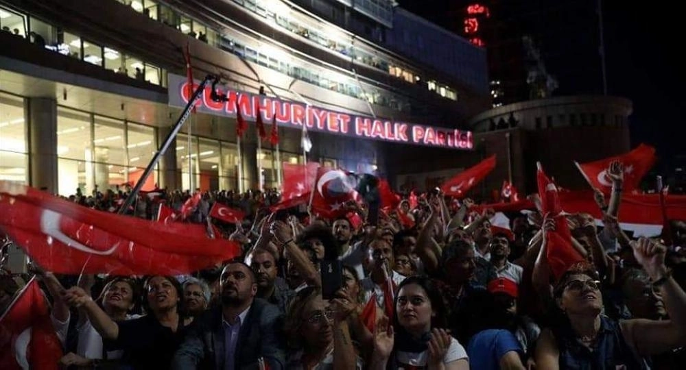 شوارع إسطنبول بعد فوز أوغلو