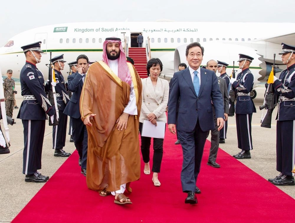 






من مراسم استقبال ولي العهد