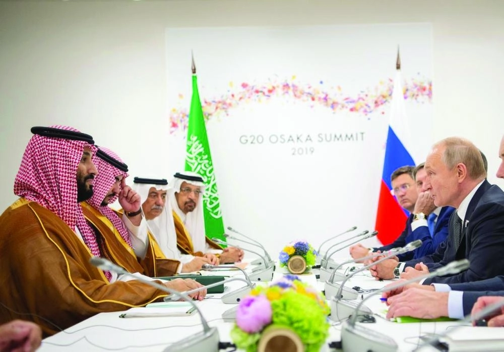 






لقاء ولي العهد مع الرئيس الروسي                                                              (واس)