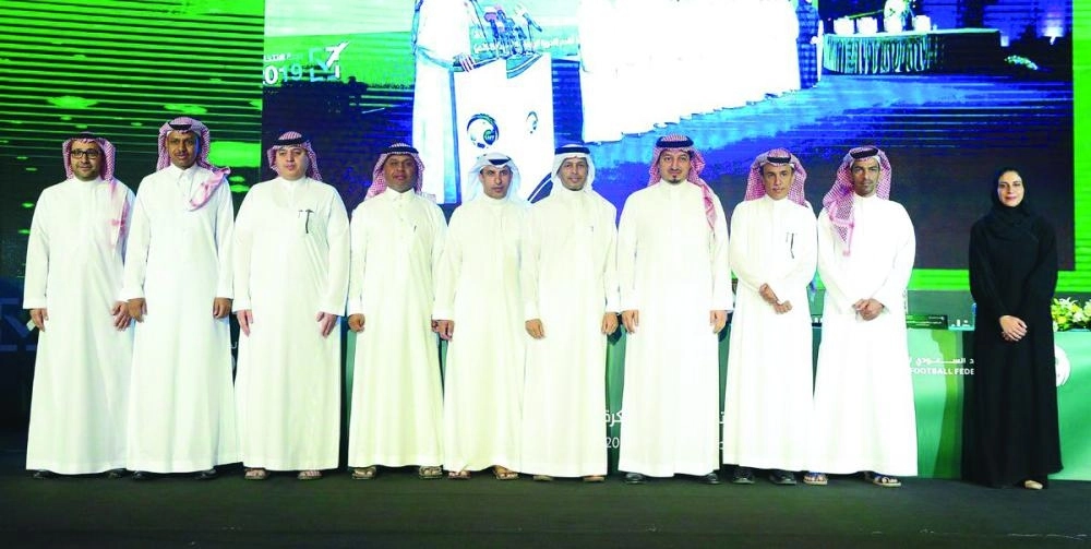 






المسحل وأعضاء الاتحاد السعودي لكرة القدم الجديد                          (إعلامي القدم)