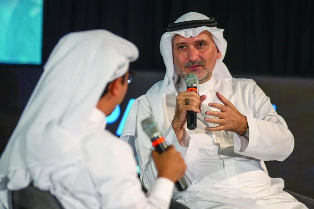  متابعة تقديم عروض الشركات                                                        (ياسر بخش)   