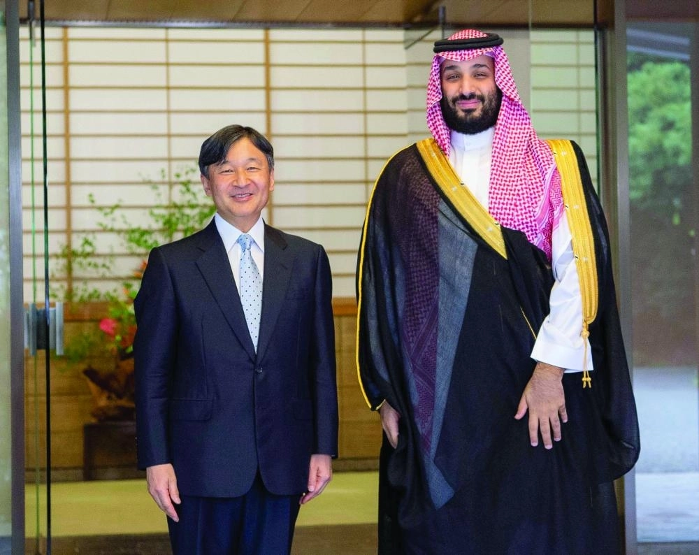 






إمبراطور اليابان خلال استقباله لولي العهد                                                (واس)