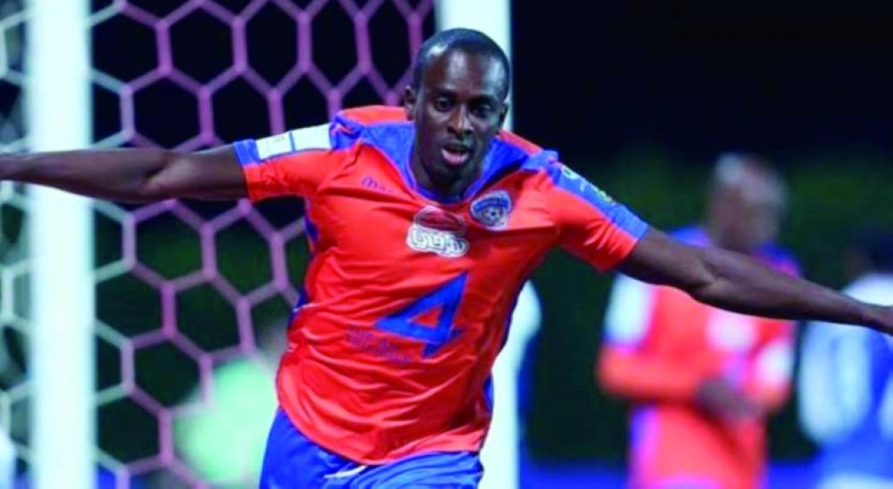 






الكولومبي اسبريلا أول صفقات الشباب                         (مكة)