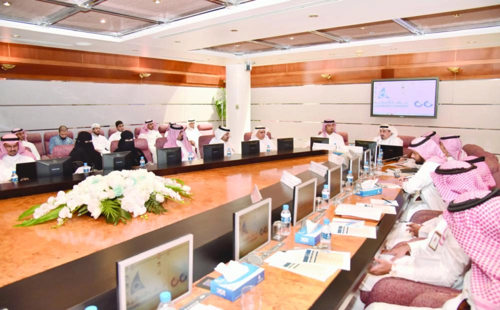 جانب من حضور الورشة أمس  