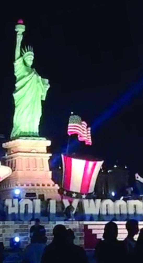 صورة متداولة لتمثال الحرية في كورنيش الحمراء بجدة (تويتر) 