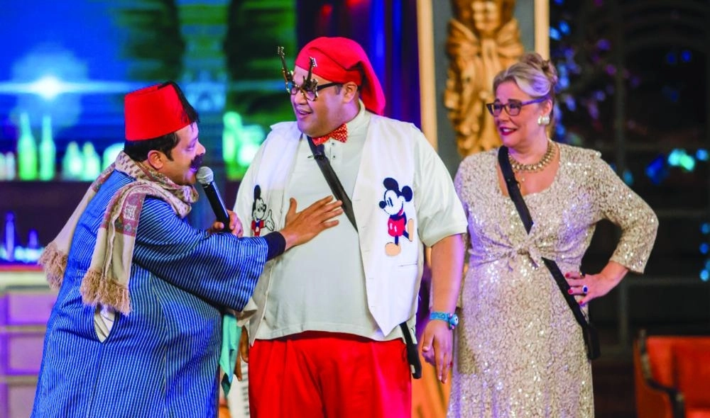 






محمد هنيدي في أحد عروض المسرحية بجدة                                         (مكة) 