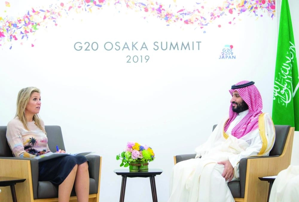 ولي العهد لدى لقائه ملكة هولندا على هامش قمة العشرين 