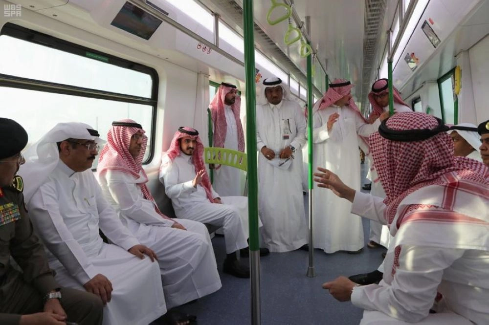 نائب أمير منطقة مكة المكرمة يقف ميدانيا على عدد من المواقع في المشاعر المقدسة