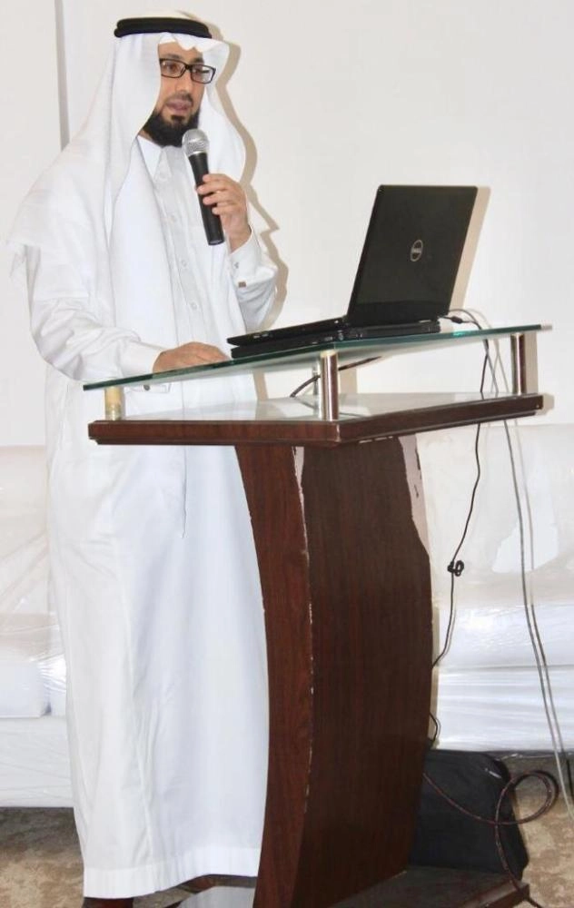 خلال اللقاء التعريفي ببرنامج التطويف