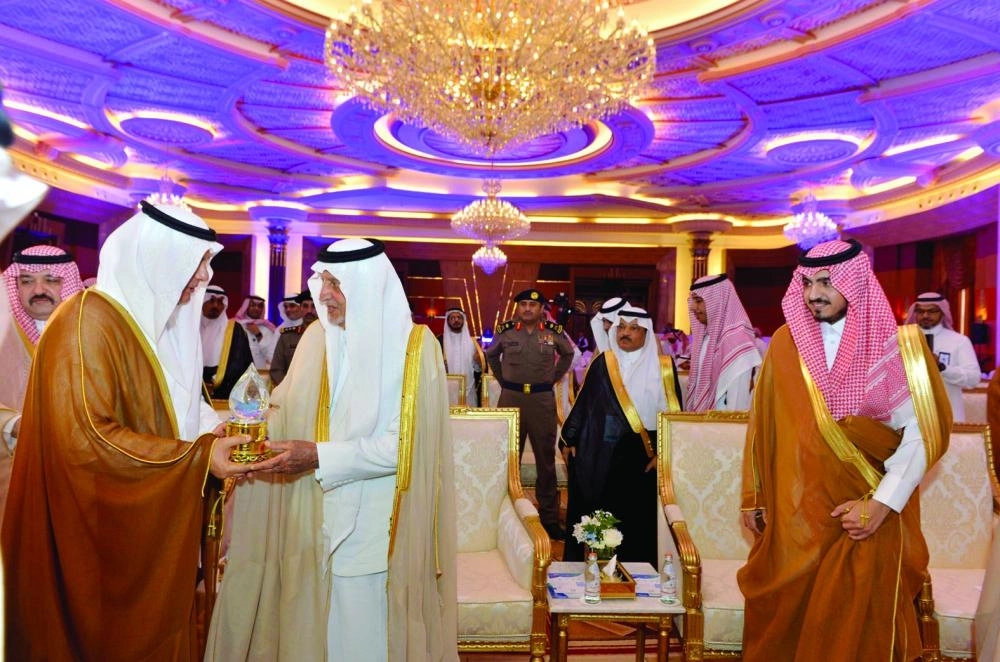 






 خالد الفيصل خلال تدشين المشاريع                                        (مكة)