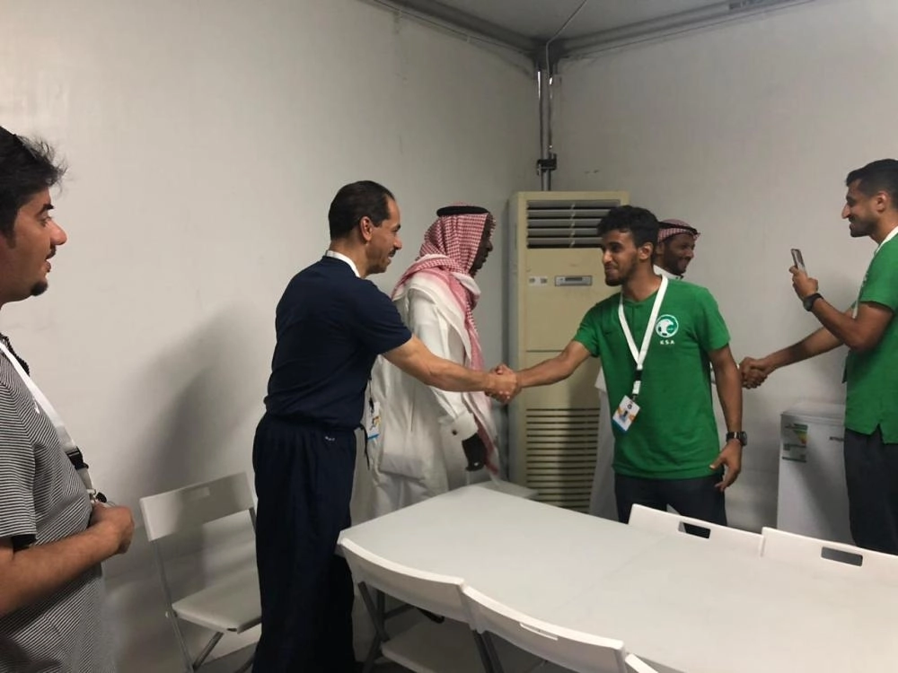 لقاء لاعبي المنتخب القداما بلاعبي اخضر الشواطى