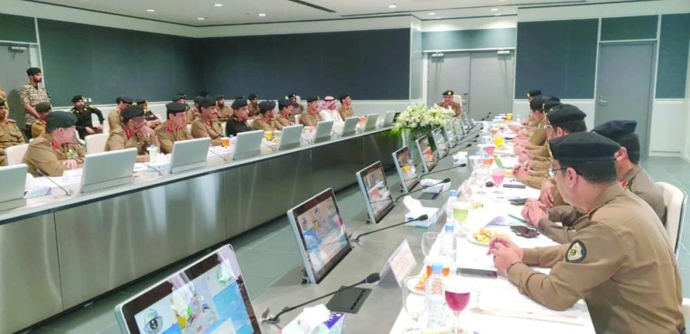 






جانب من اجتماع قادة قوات أمن الحج                                (مكة)