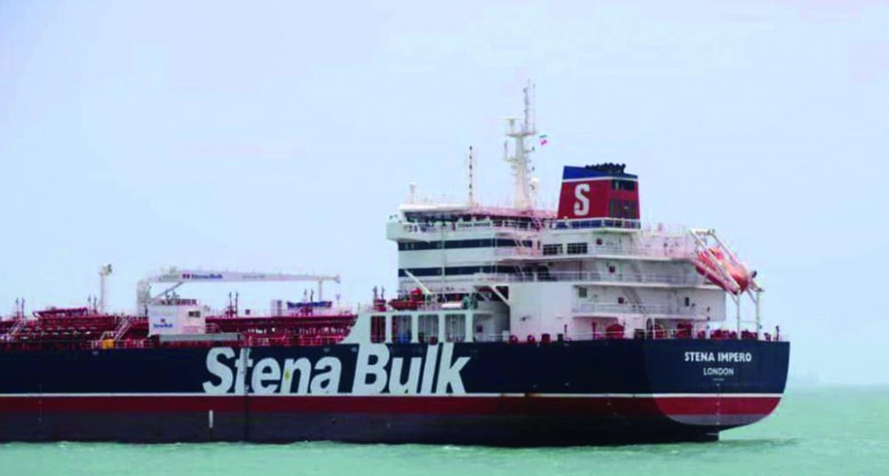 






الناقلة ستينا أمبيرو المحتجزة                                   (مكة)